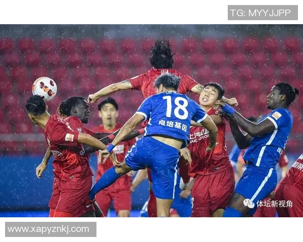 广州足球队强势领跑联赛积分榜以69分稳居第一位置