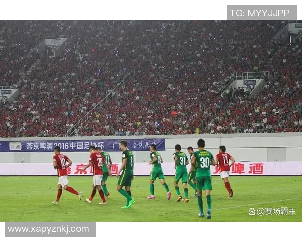 央视报道足球明星精彩瞬间视频引发球迷热议与关注 央视报道足球明星精彩瞬间视频引发球迷热议与关注